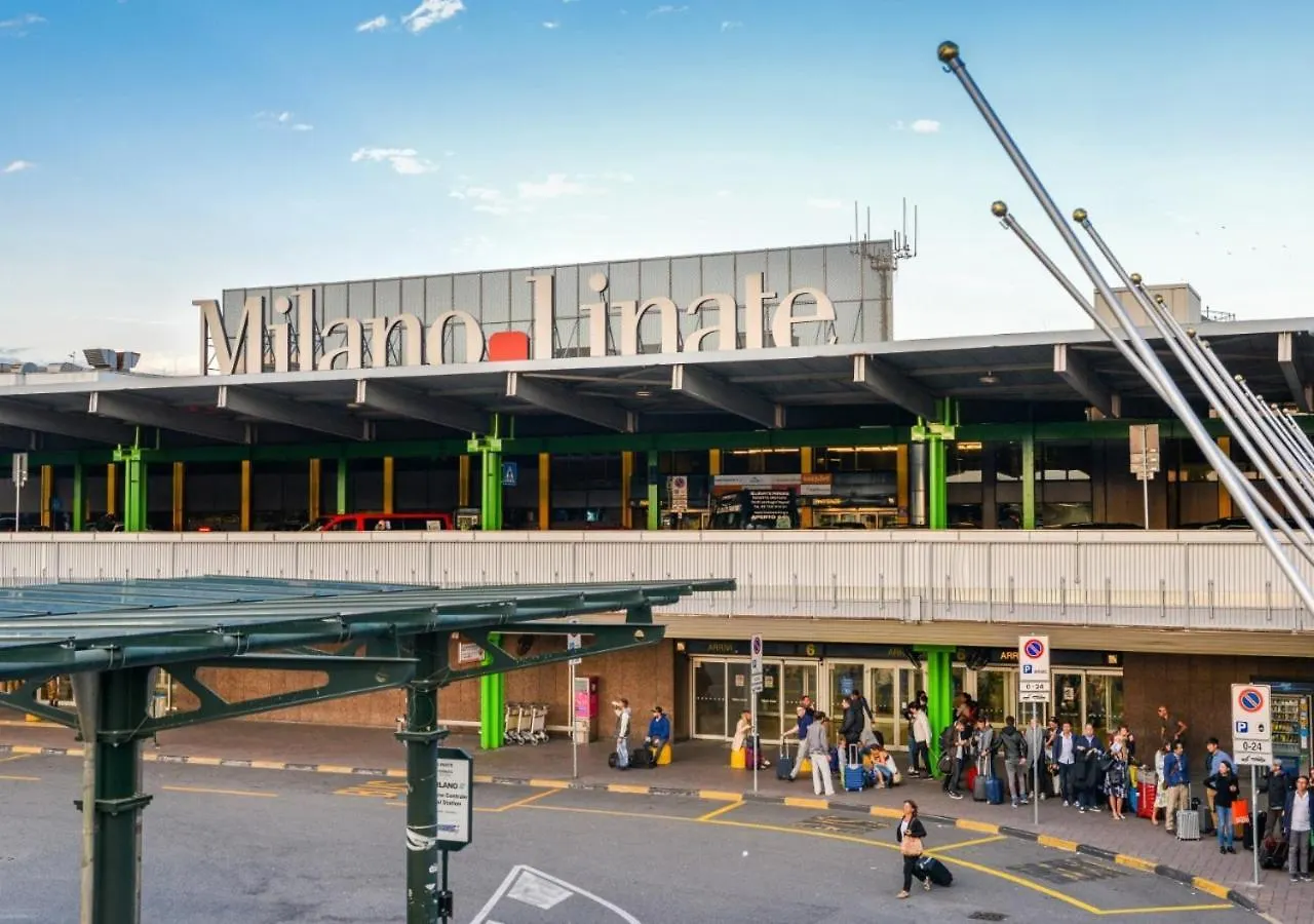 Santa Giulia Suite - 15Min Duomo-Linate Milan 0*,  Italy