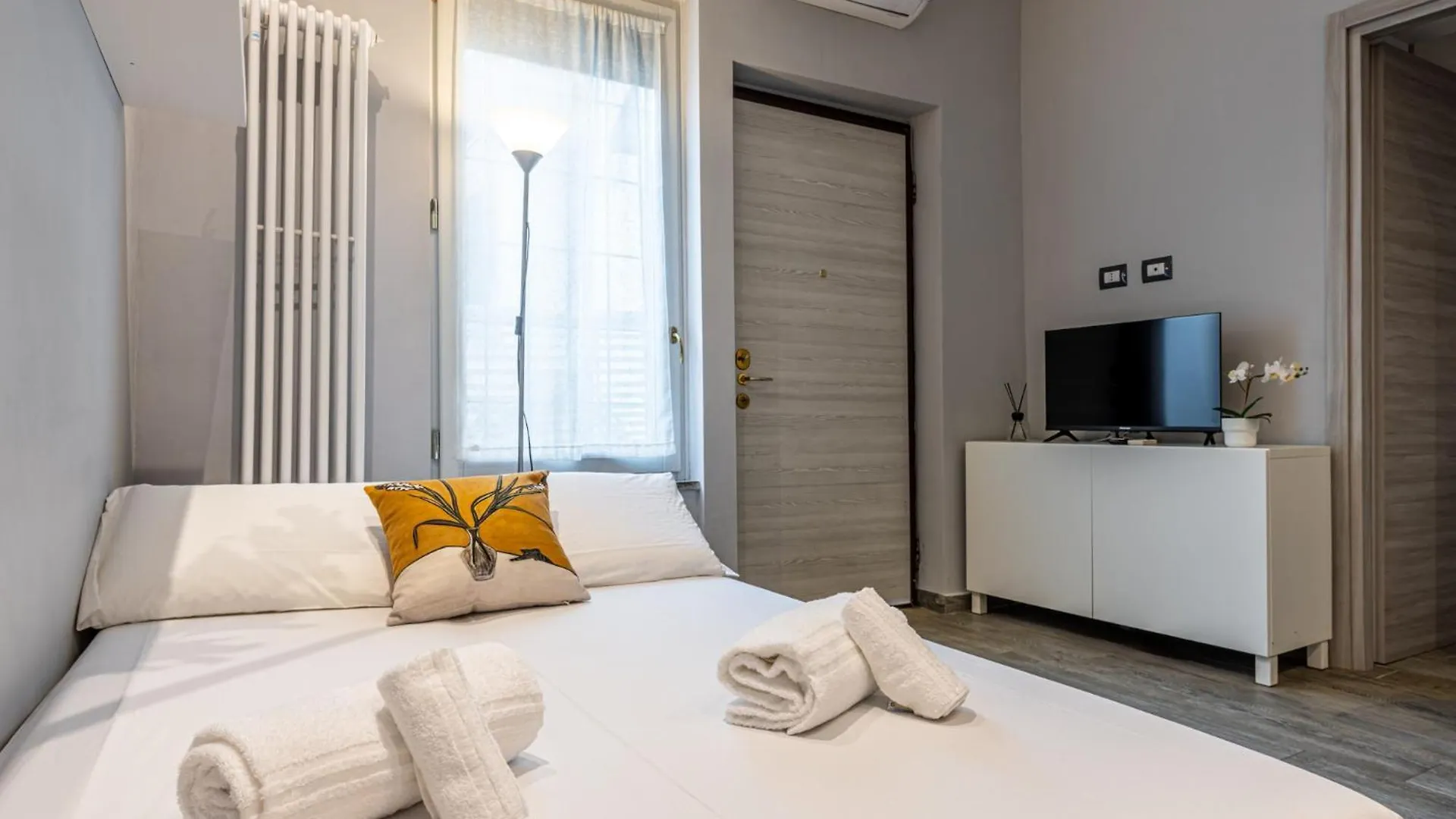 Santa Giulia Suite - 15Min Duomo-Linate Milan Italy