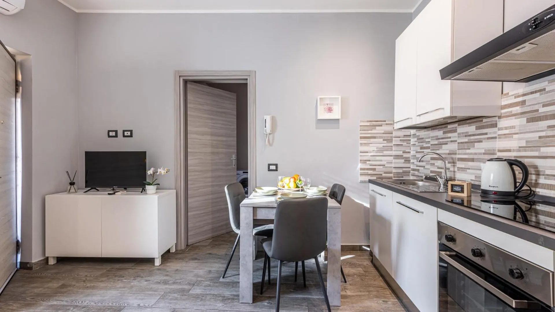 Santa Giulia Suite - 15Min Duomo-Linate Milan
