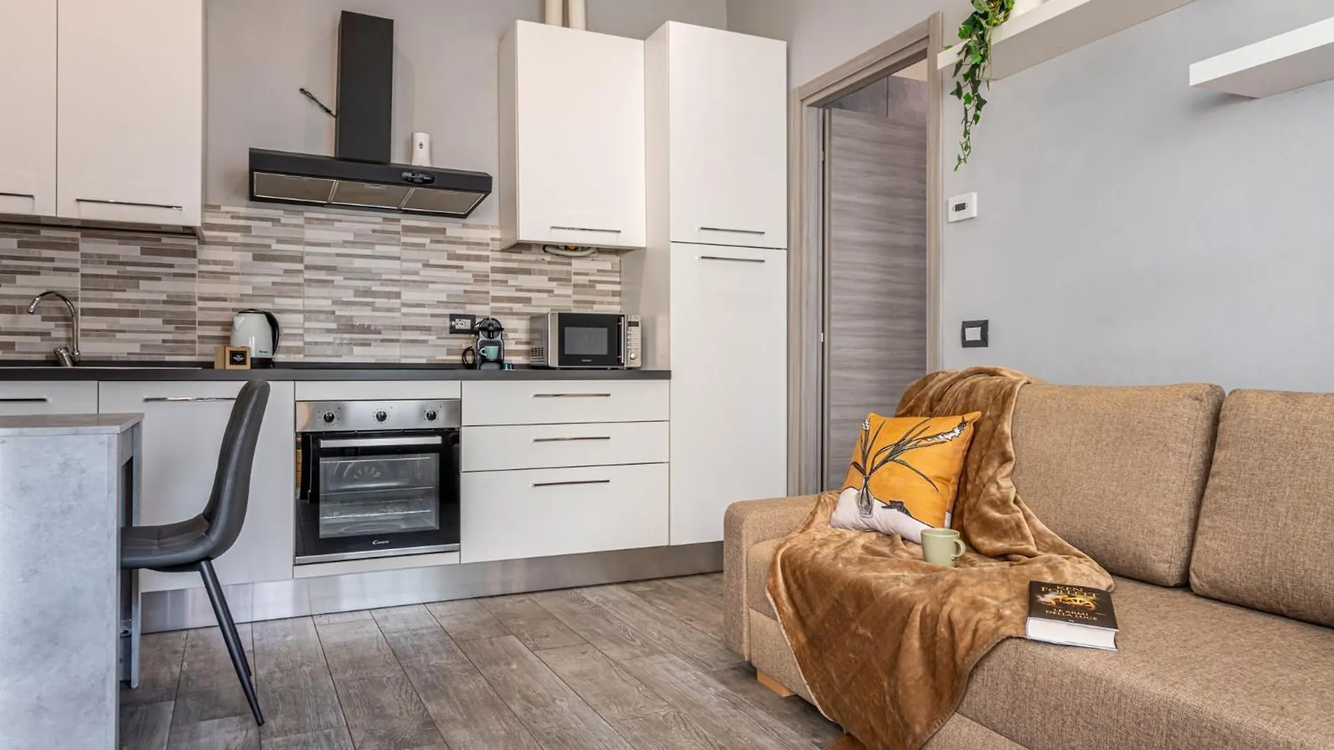 Apartment Santa Giulia Suite - 15Min Duomo-Linate Milan