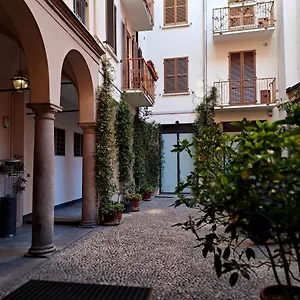 - Duomo Apartment